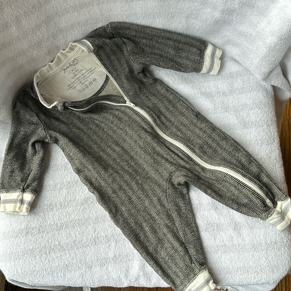 JUDDLIES like new onesie jacket 6-12m